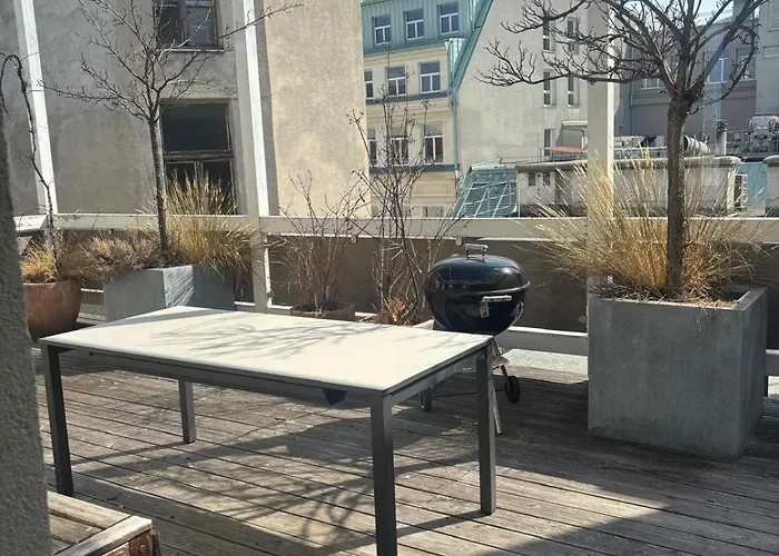 Schwedenplatz Sky -soft Opening *